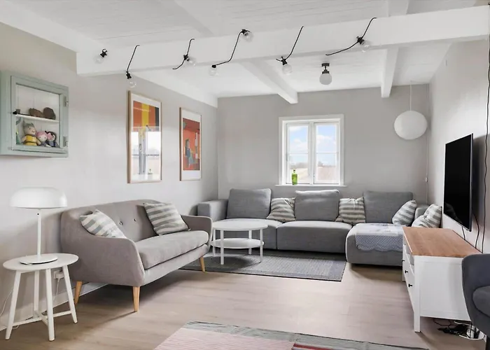 3697-aakirkeby-sandvejen-3 * Åkirkeby