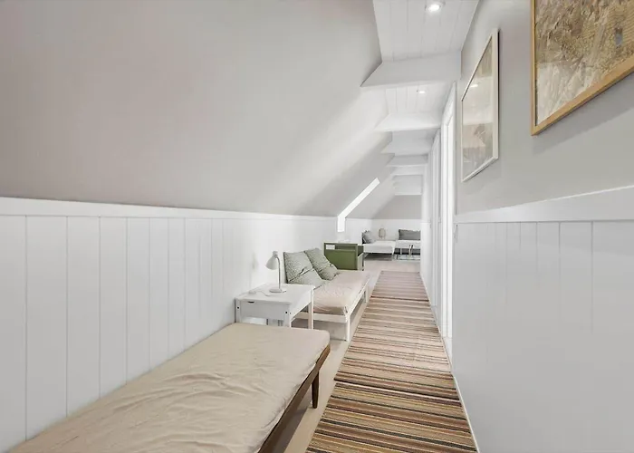 3697-aakirkeby-sandvejen-3 * Åkirkeby